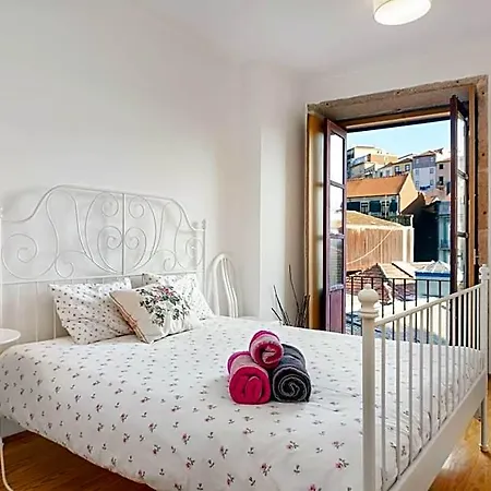 Hotel Flowerstreet54 - Special Flat Next To Train& Metro Porto