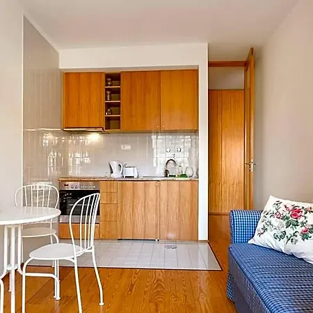 Flowerstreet54 - Special Flat Next To Train& Metro Porto